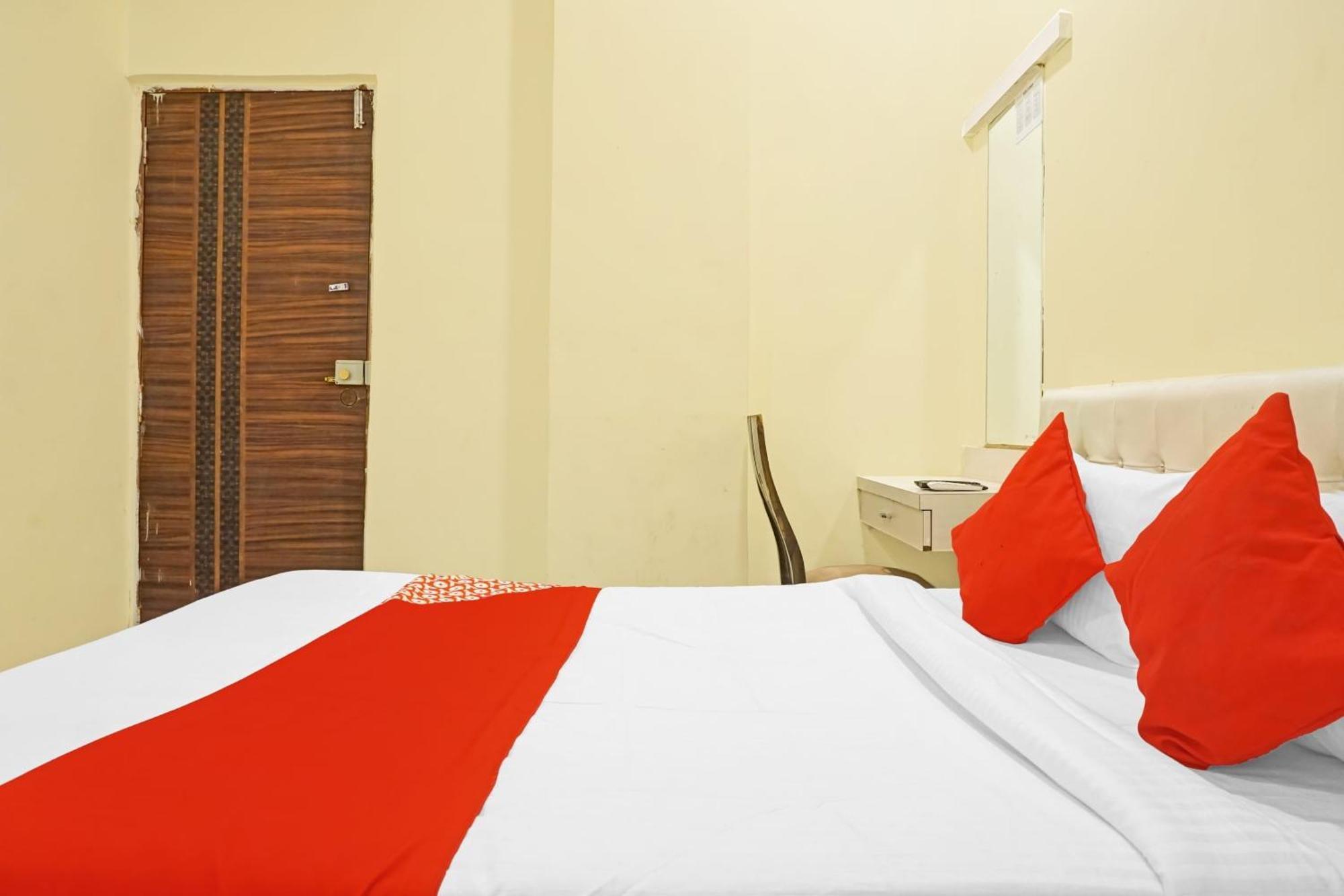 Hotel O 24K Inn Mundhwa Luaran gambar
