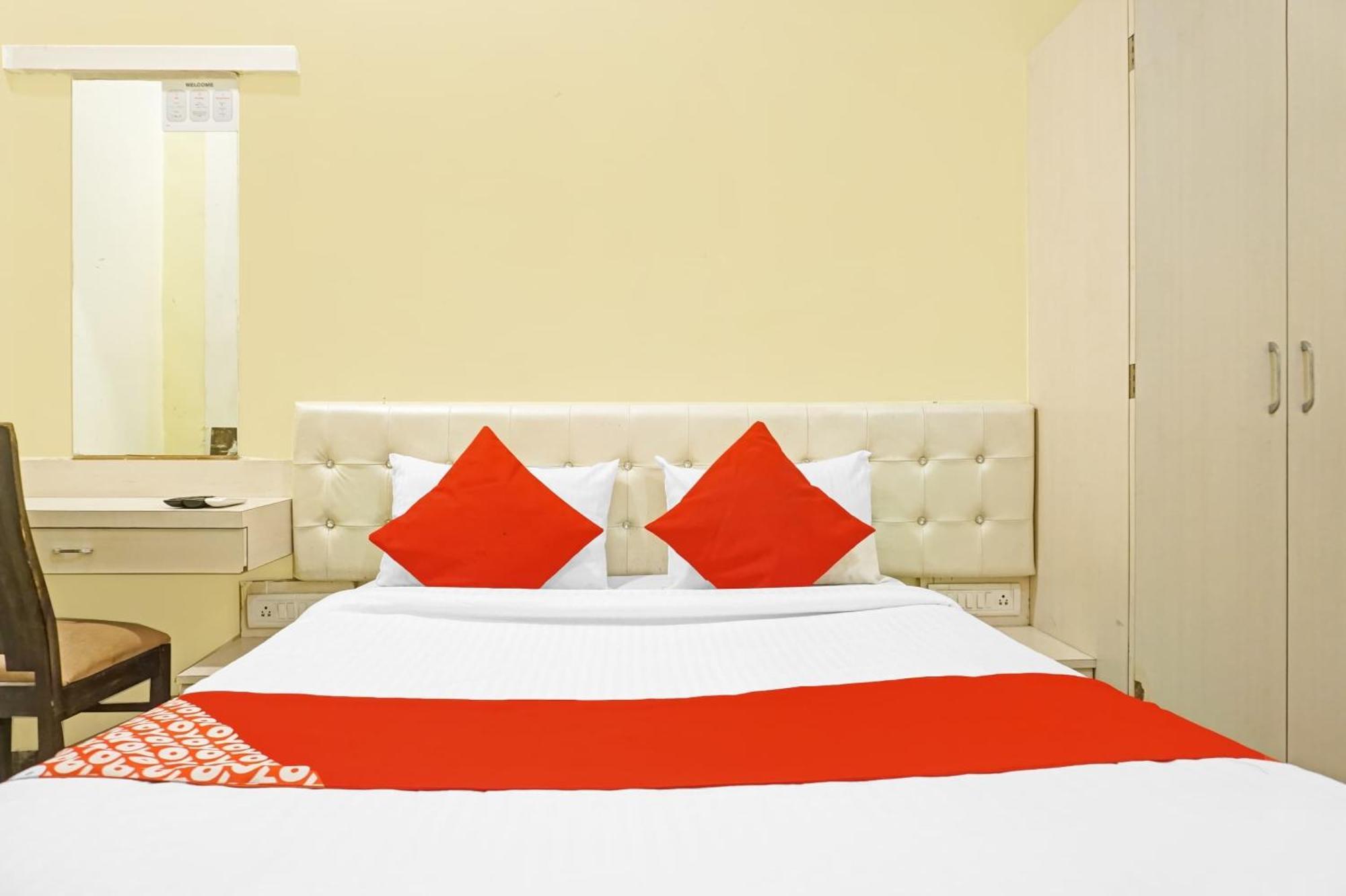 Hotel O 24K Inn Mundhwa Luaran gambar